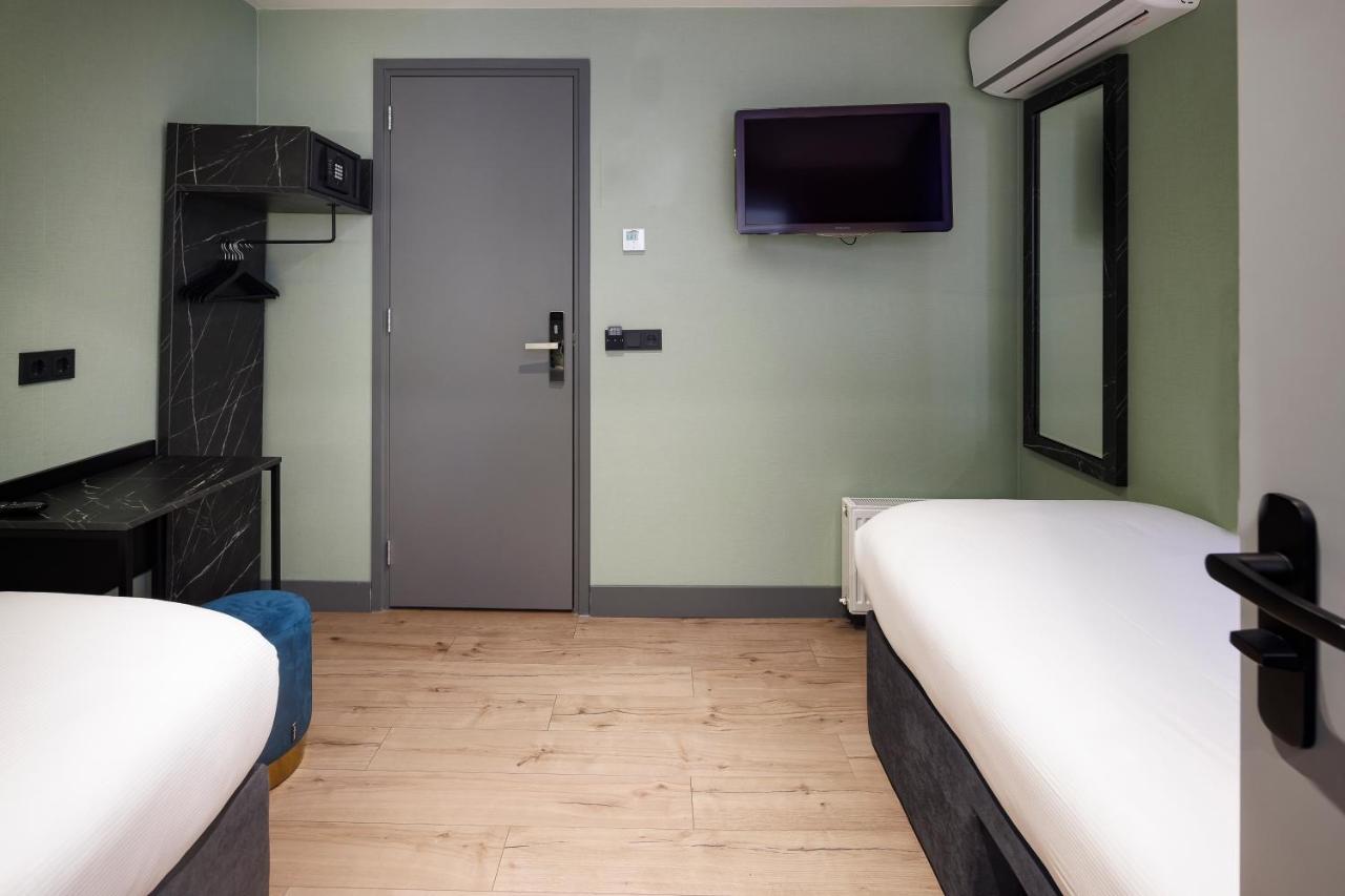 Ciao Papa Hotel Amsterdam Central Station Exterior foto