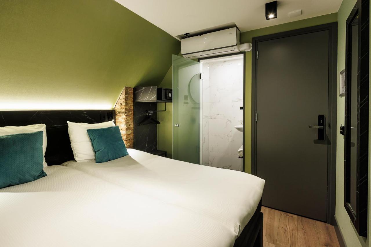 Ciao Papa Hotel Amsterdam Central Station Exterior foto